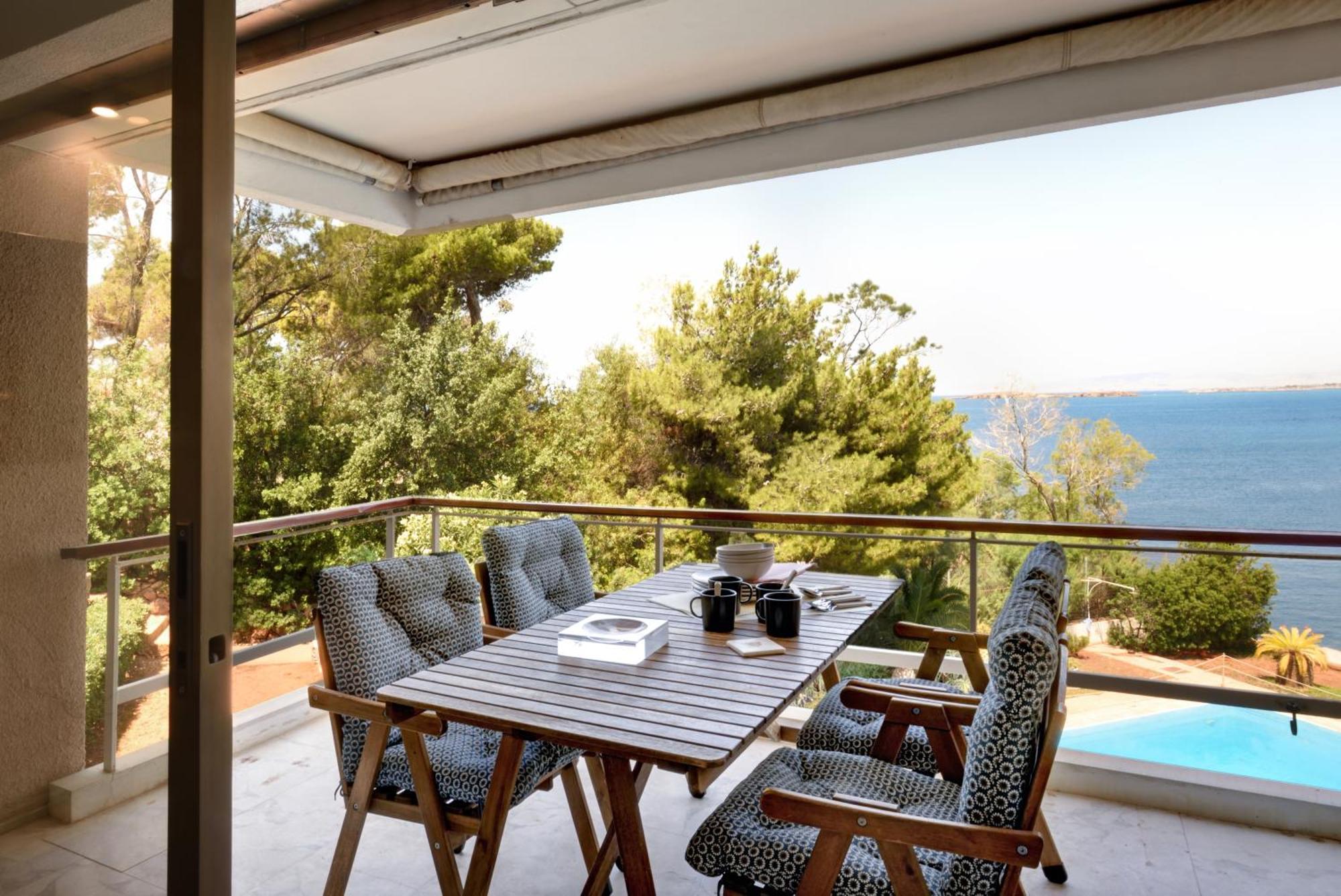 Kavouri Flat